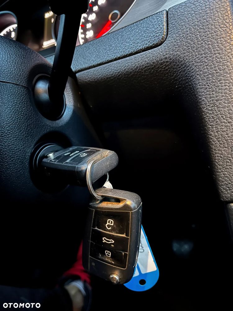 Volkswagen Golf 1.6 TDI (BlueMotion Technology) Comfortline - 13