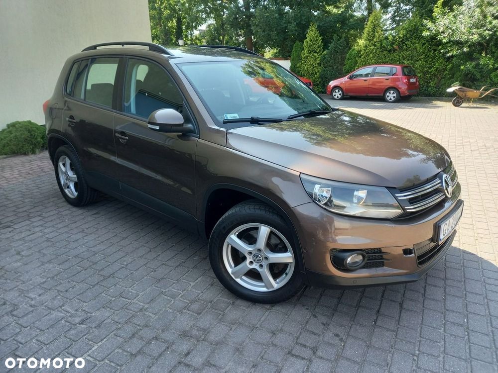 Volkswagen Tiguan 2.0 TDI DPF 4Motion BlueMotion Technology Lounge Sport & Style - 8