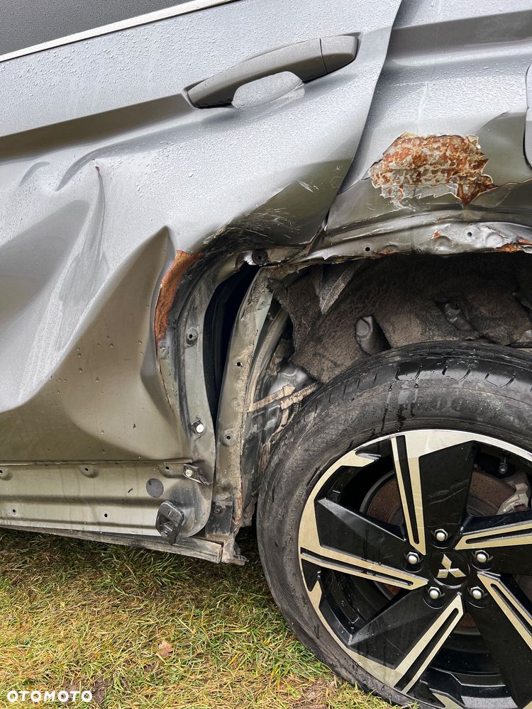 Mitsubishi Eclipse Cross 4WD Plus Select - 11