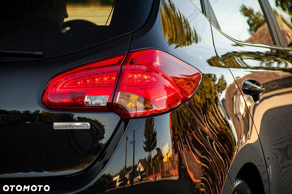 Kia Ceed 1.6 CRDi 128 Spirit - 31
