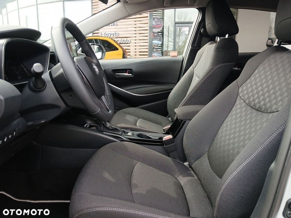 Toyota Corolla - 16