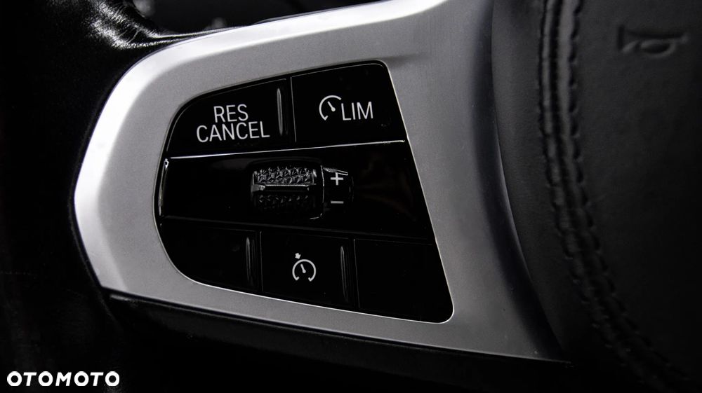 BMW X3 xDrive20i - 21