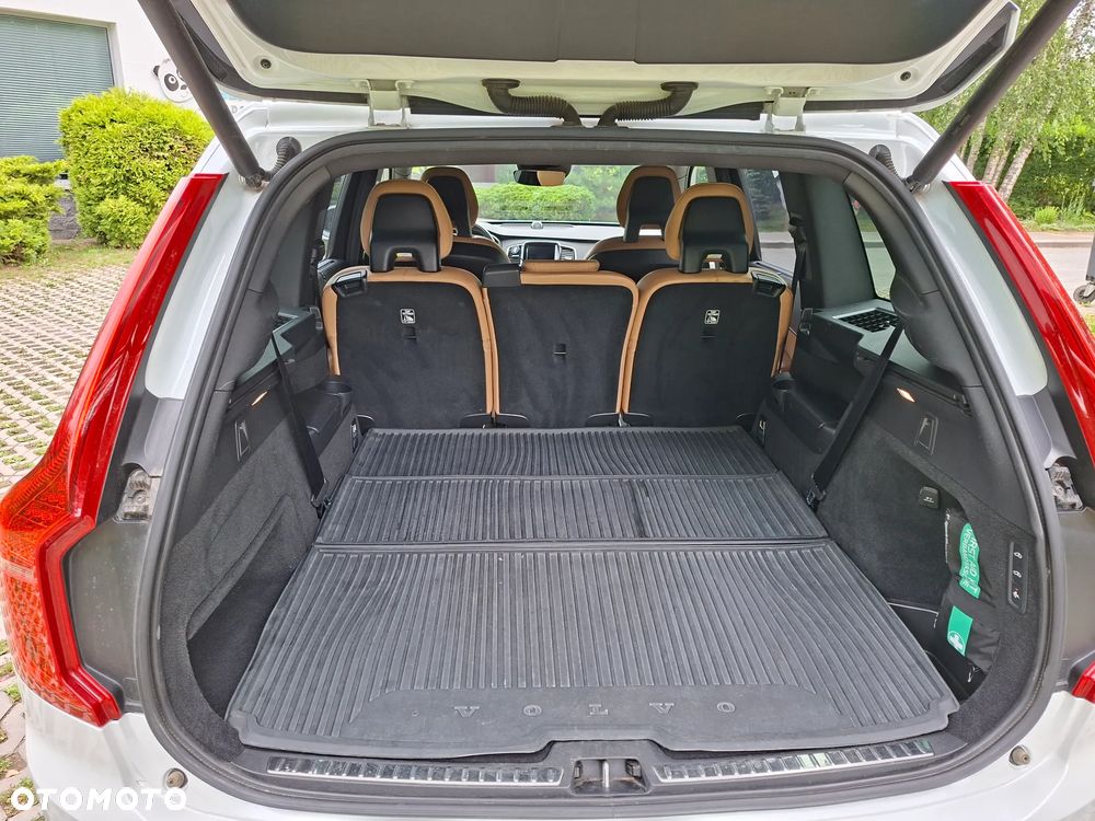 Volvo XC 90 D5 AWD Inscription 7os - 28
