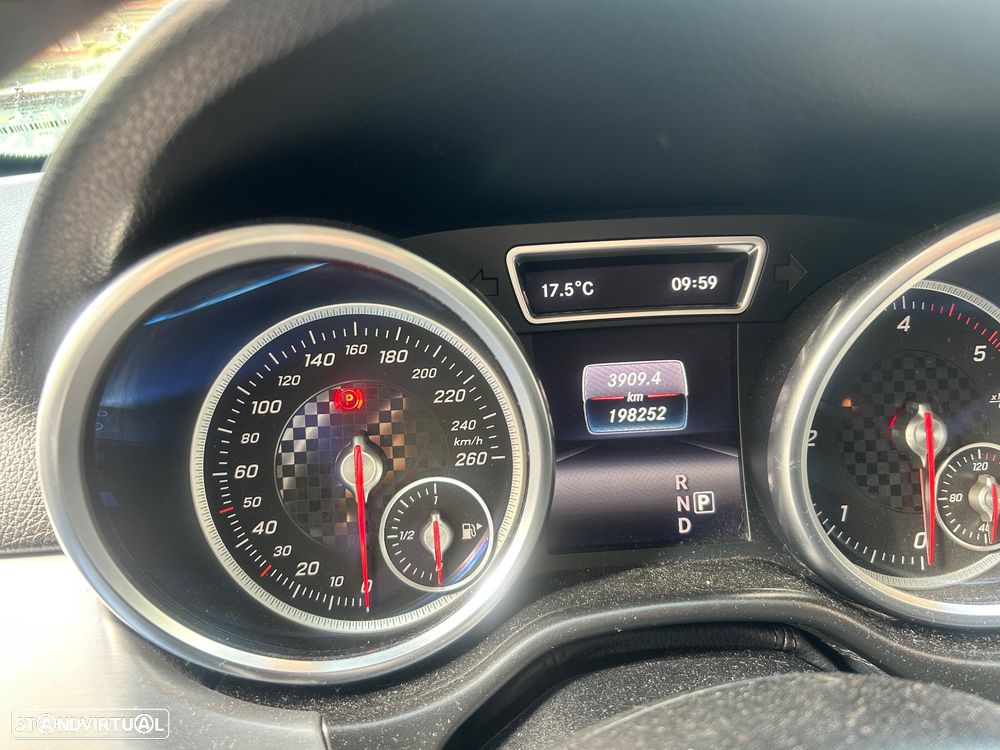 Mercedes-Benz GLE 350 d 4-Matic - 4