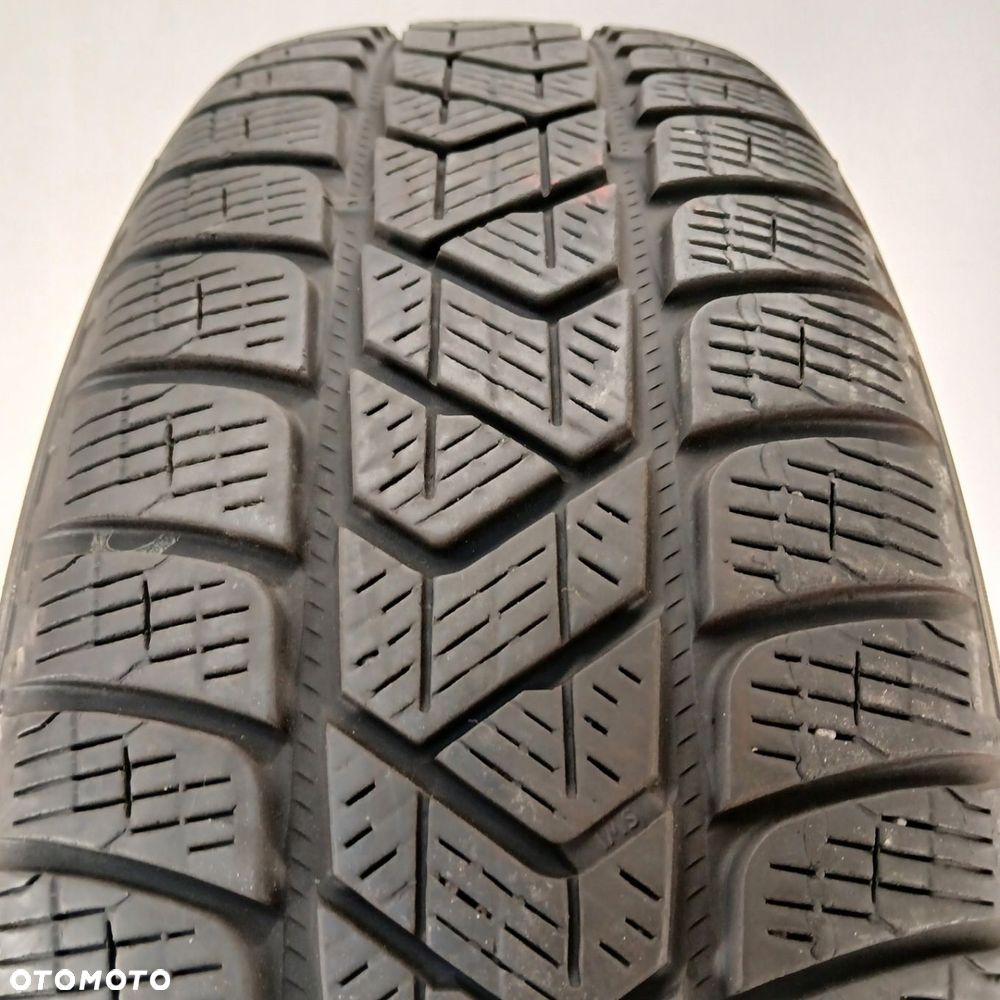 4x 215/65R17 opony zimowe Pirelli Scorpion Winter 85742 - 3