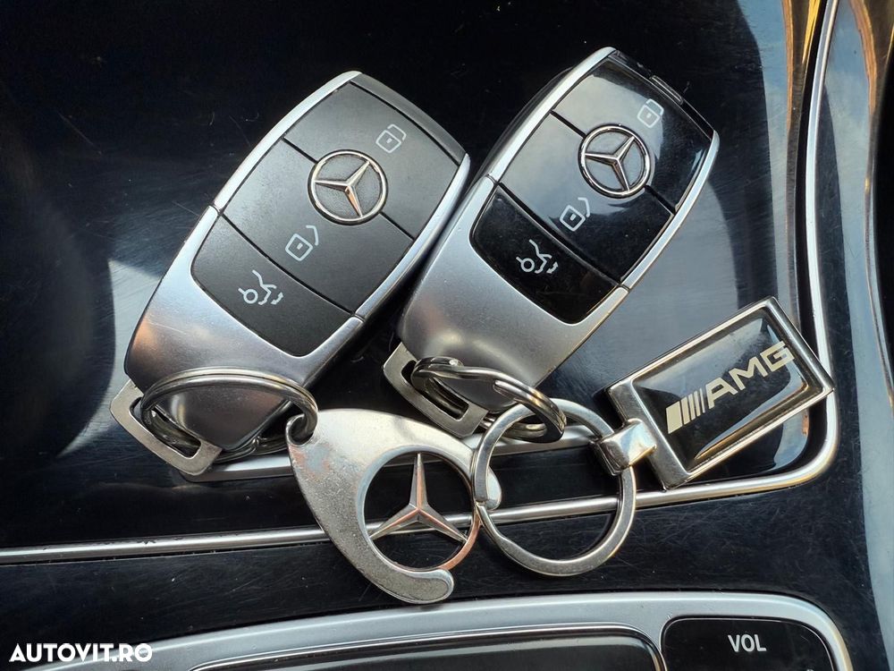 Mercedes-Benz GLC Coupe 300 d 4Matic 9G-TRONIC AMG Line - 38