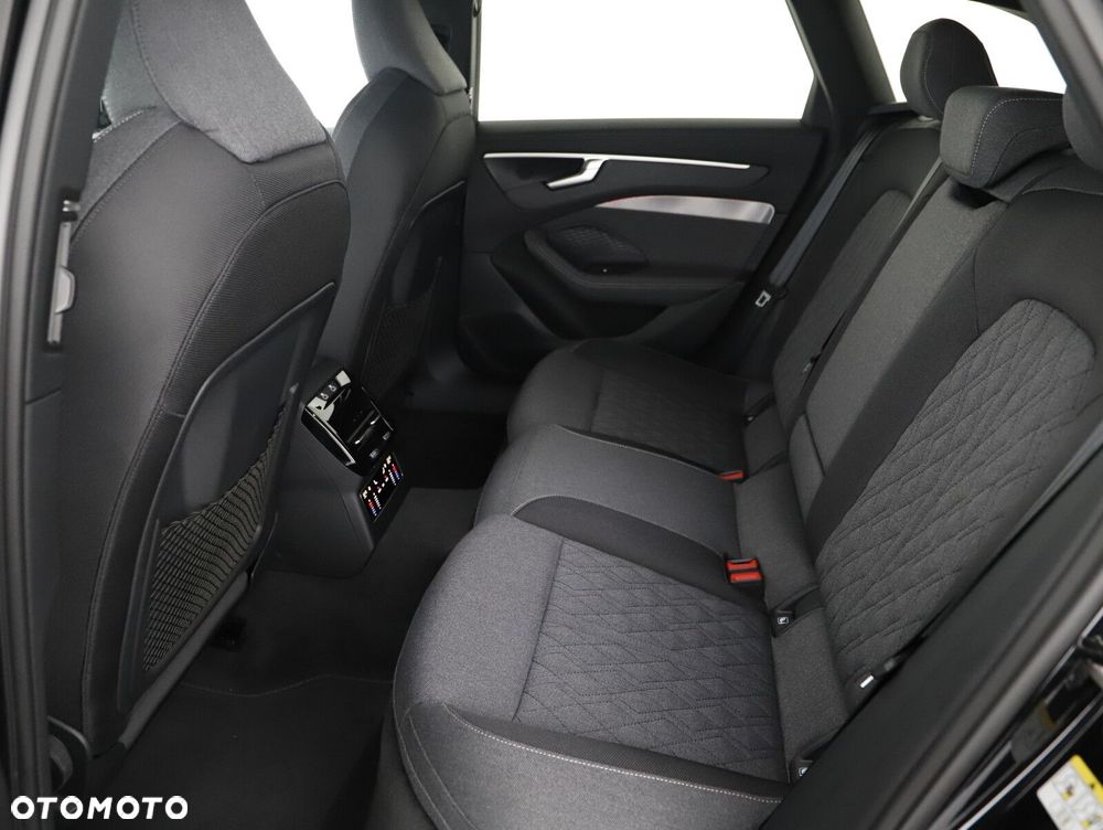 Audi A6 Avant - 11