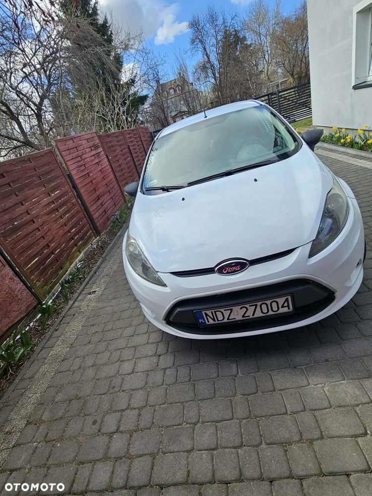 Ford Fiesta 1.25 Ambiente - 1