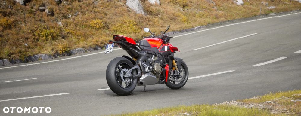 Ducati Streetfighter V4 - 4
