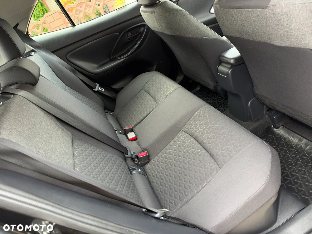 Toyota Yaris Cross Hybrid 1.5 Comfort - 32