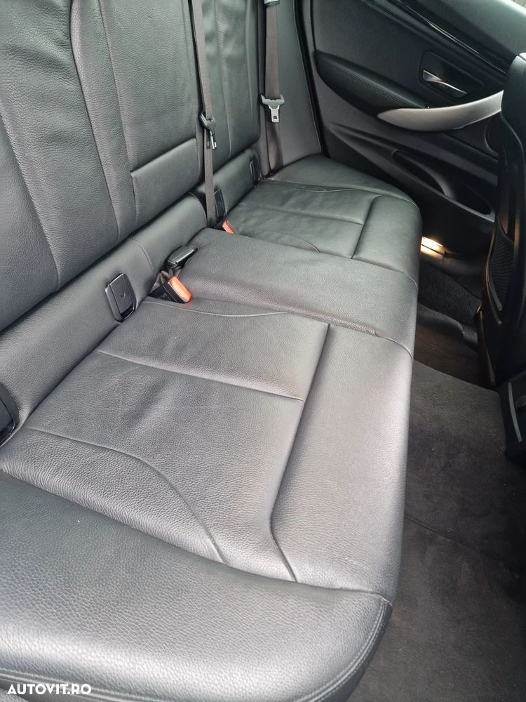 BMW Seria 3 320d xDrive AT - 9