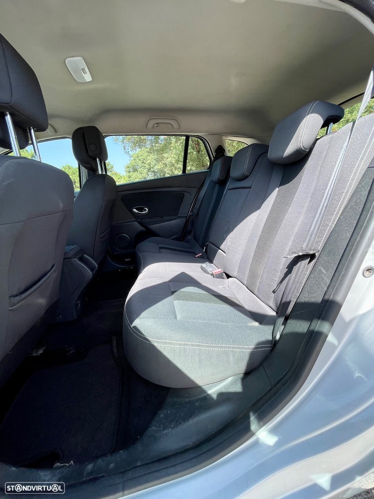 Renault Mégane Sport Tourer 1.5 dCi Dynamique - 18