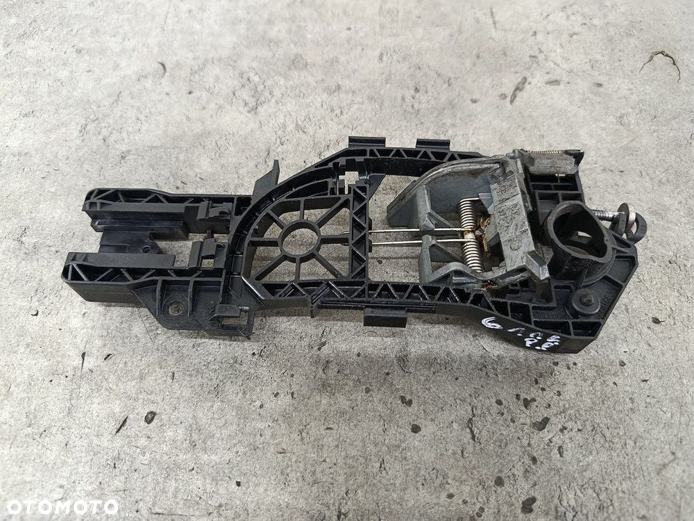 PODSTAWA KLAMKI PRAWY PRZÓD VW PASSAT B6 3C0837886G - 4