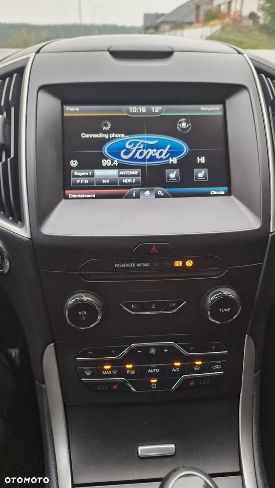 Ford Galaxy - 32