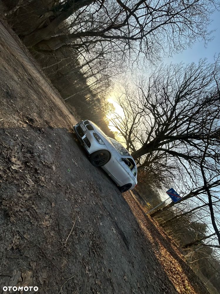 BMW Seria 3 325i - 8