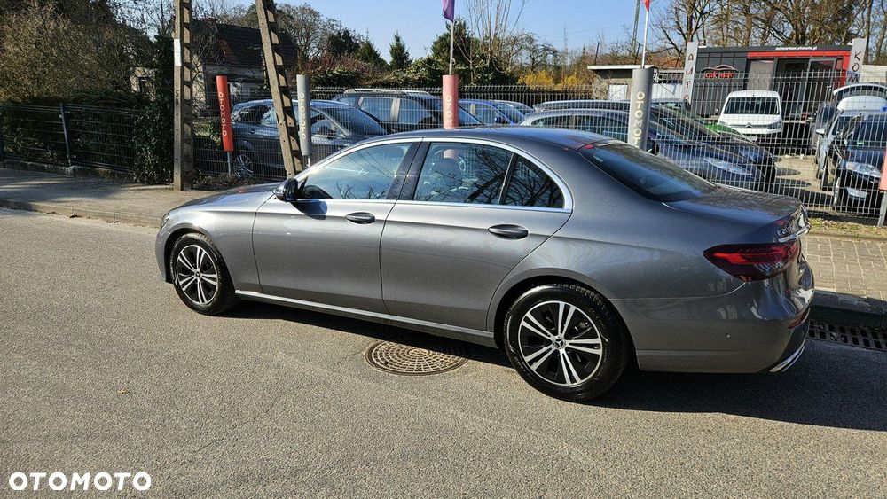 Mercedes-Benz Klasa E - 12