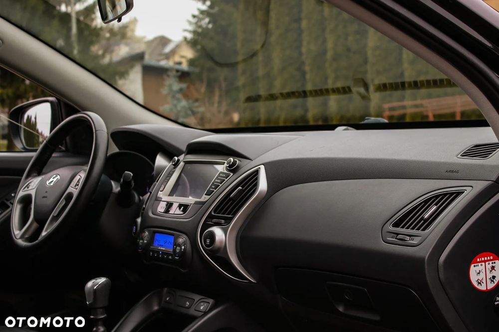 Hyundai ix35 1.7 CRDi 2WD blue Finale Gold - 21