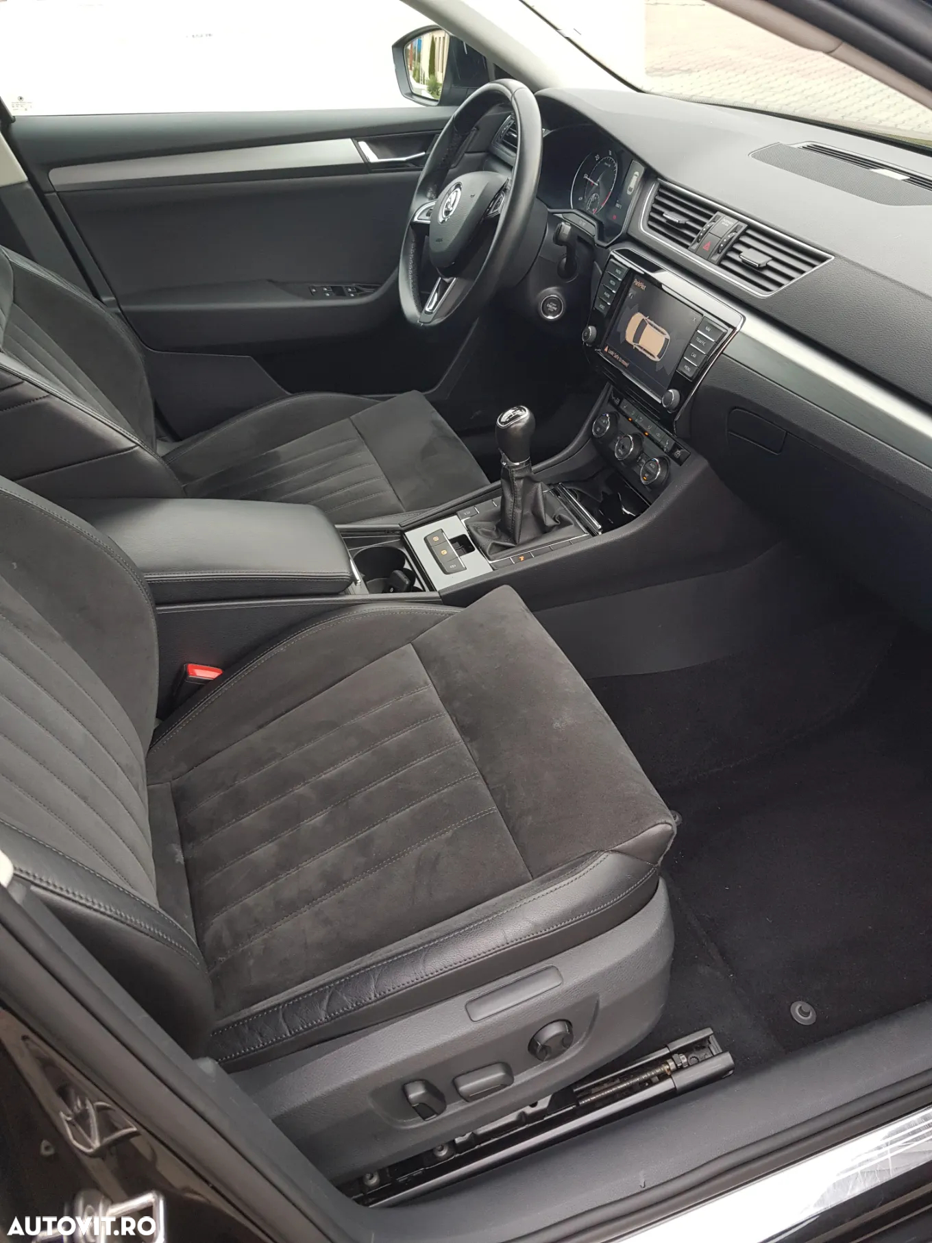 Skoda Superb 2.0 TDI Style - 7
