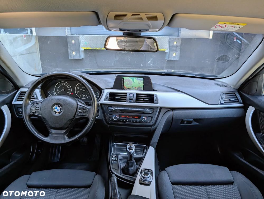 BMW Seria 3 320d Efficient Dynamics EU6 - 5