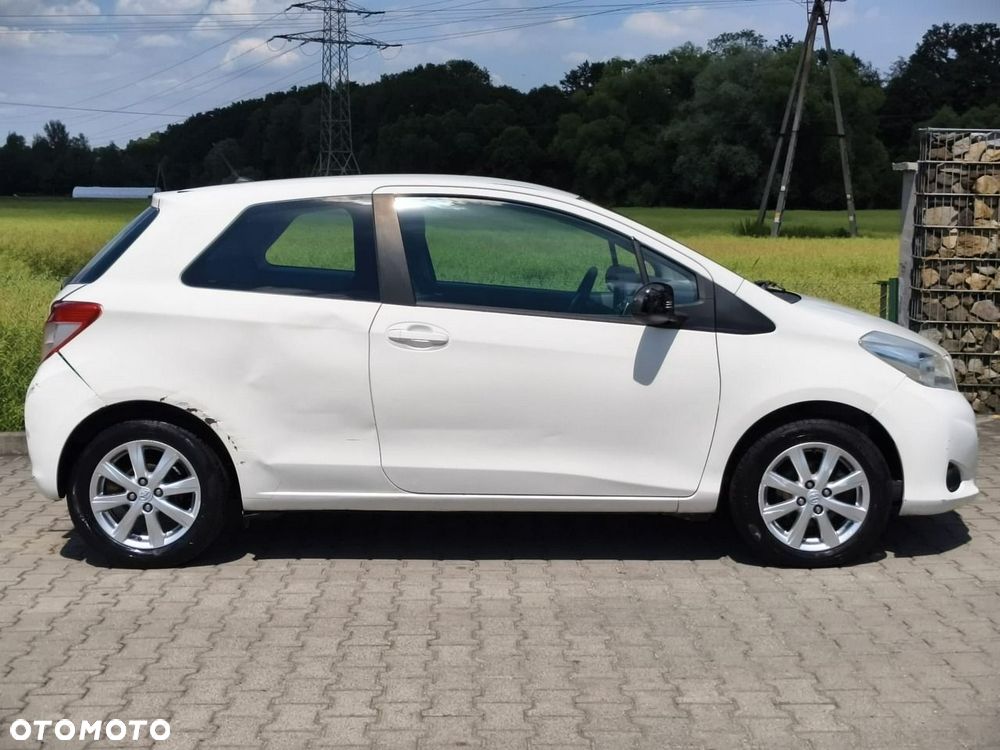 Toyota Yaris - 8