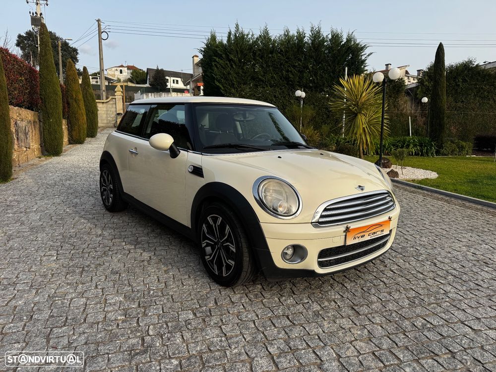 MINI 3 Portas Cooper D - 3