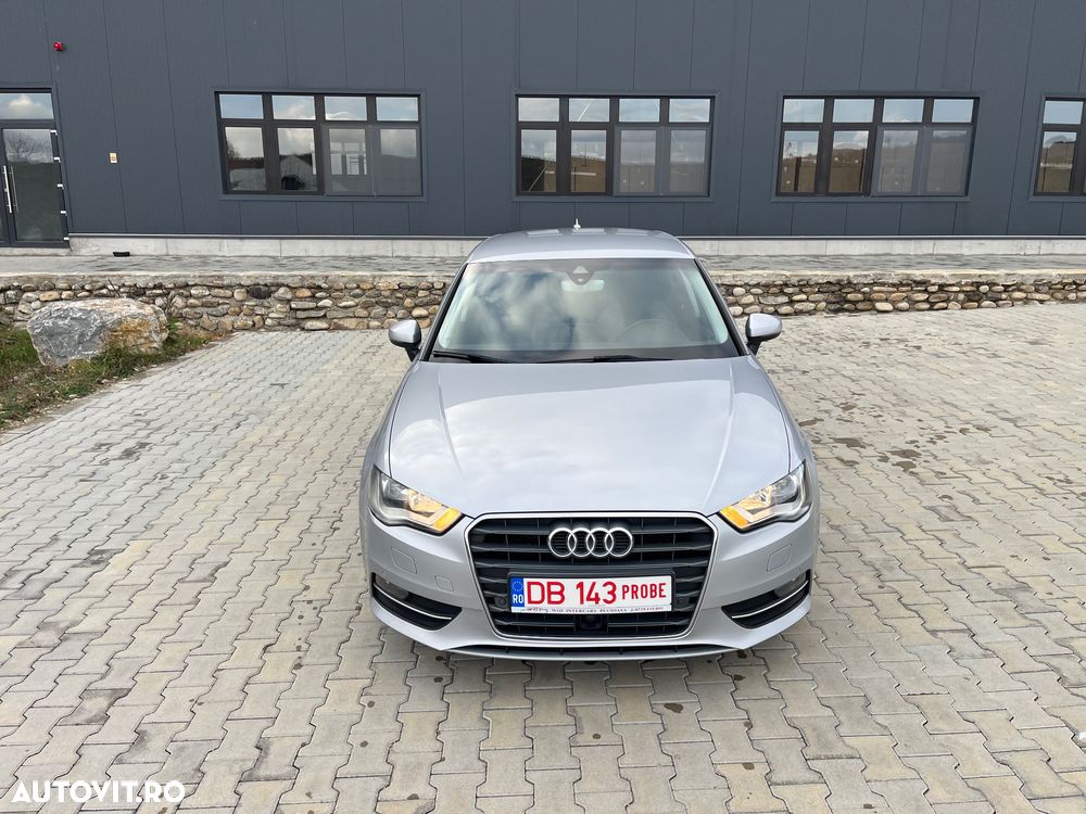 Audi A3 1.6 TDI Sportback S tronic sport - 9