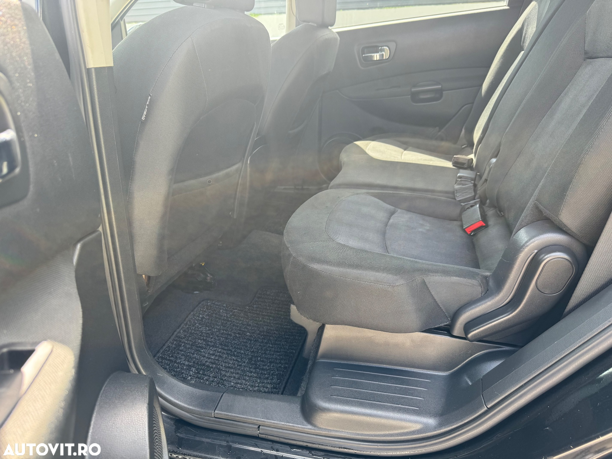 Nissan Qashqai+2 2.0 dCi DPF Acenta - 10