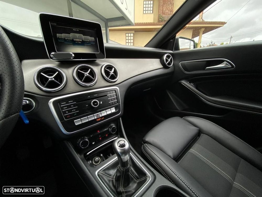 Mercedes-Benz CLA 180 d Shooting Brake Urban - 6