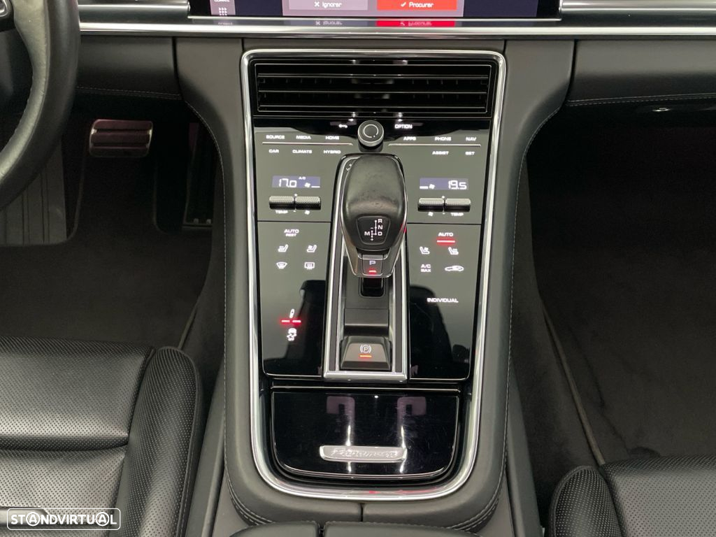 Porsche Panamera Sport Turismo 4 E-Hybrid - 23