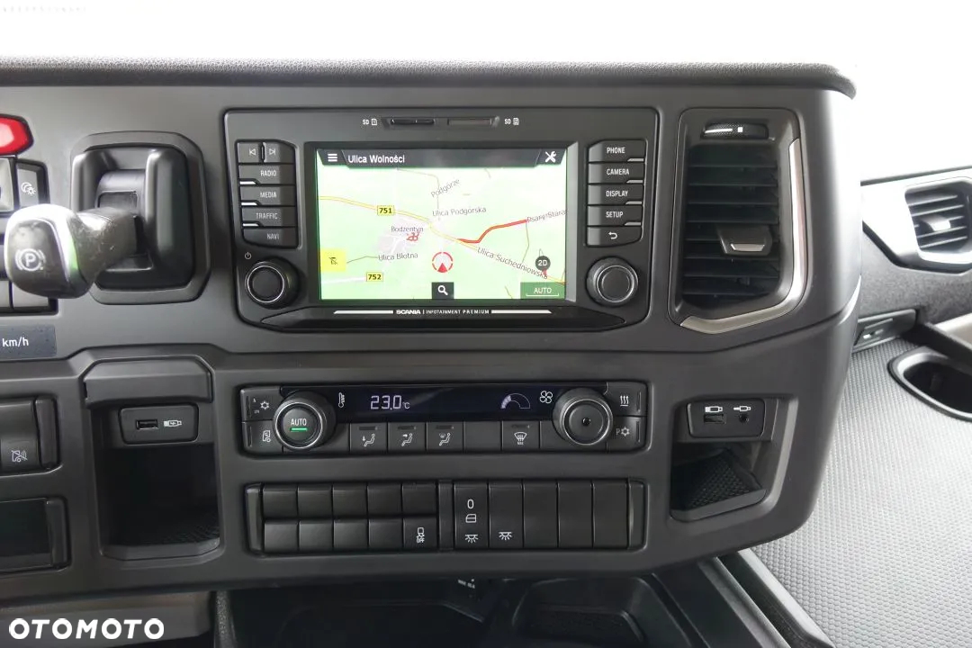 Scania S500 EURO 6 / STANDARD / AUTOMAT / RETARDER / NAVI / LODÓWKA / FULL LED / KLIMA POSTOJOWA / 2 ZBIORNIKI - 37