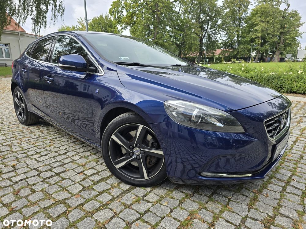 Volvo V40 D4 Ocean Race - 6