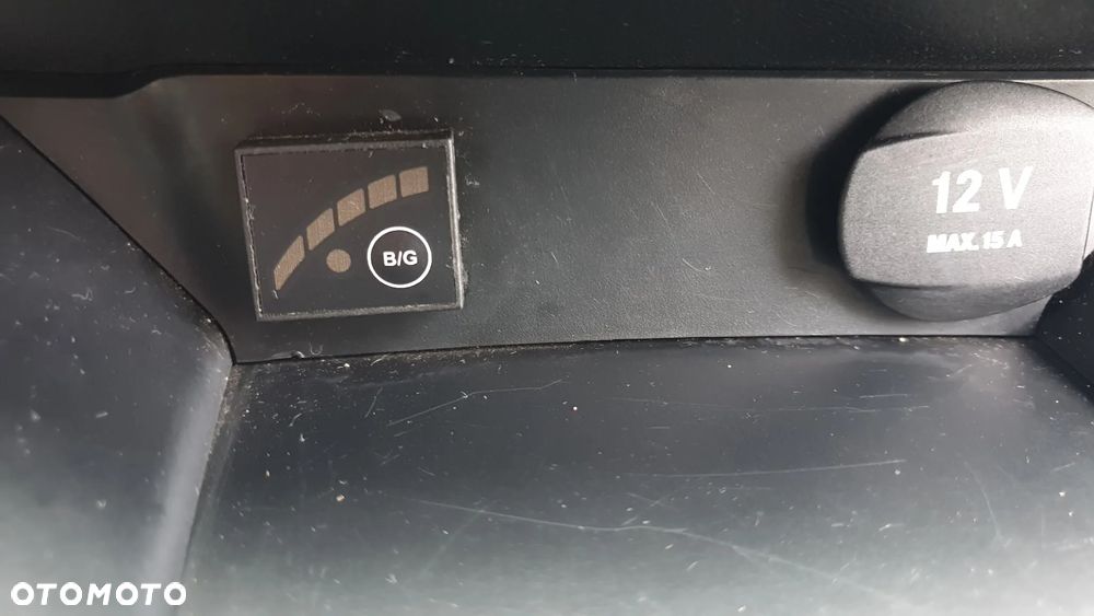 Mercedes-Benz Klasa B 180 BlueEFFICIENCY Edition - 38