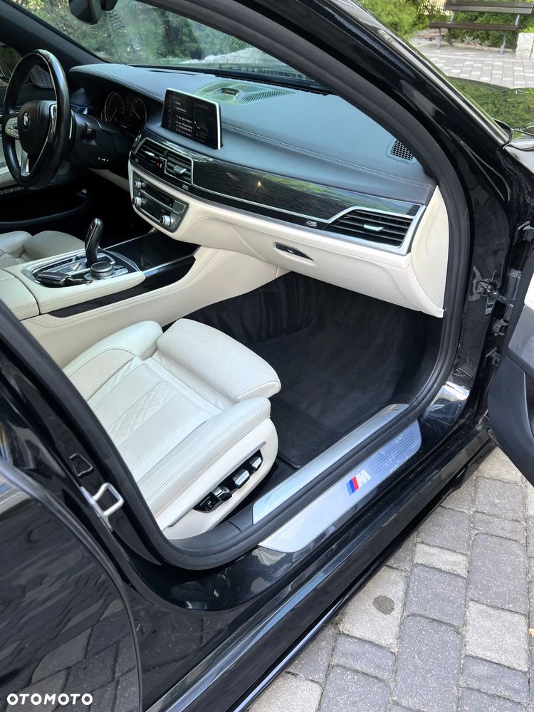 BMW Seria 7 750Li xDrive Edition Exclusive - 14