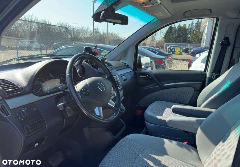 Mercedes-Benz Viano - 8
