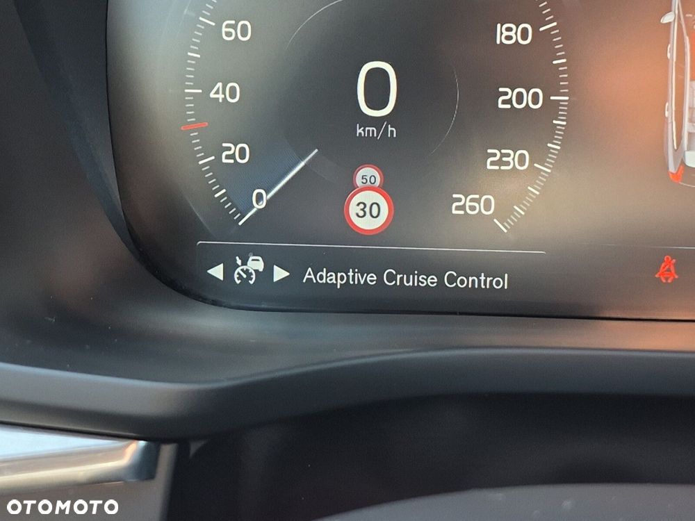 Volvo XC 60 - 30