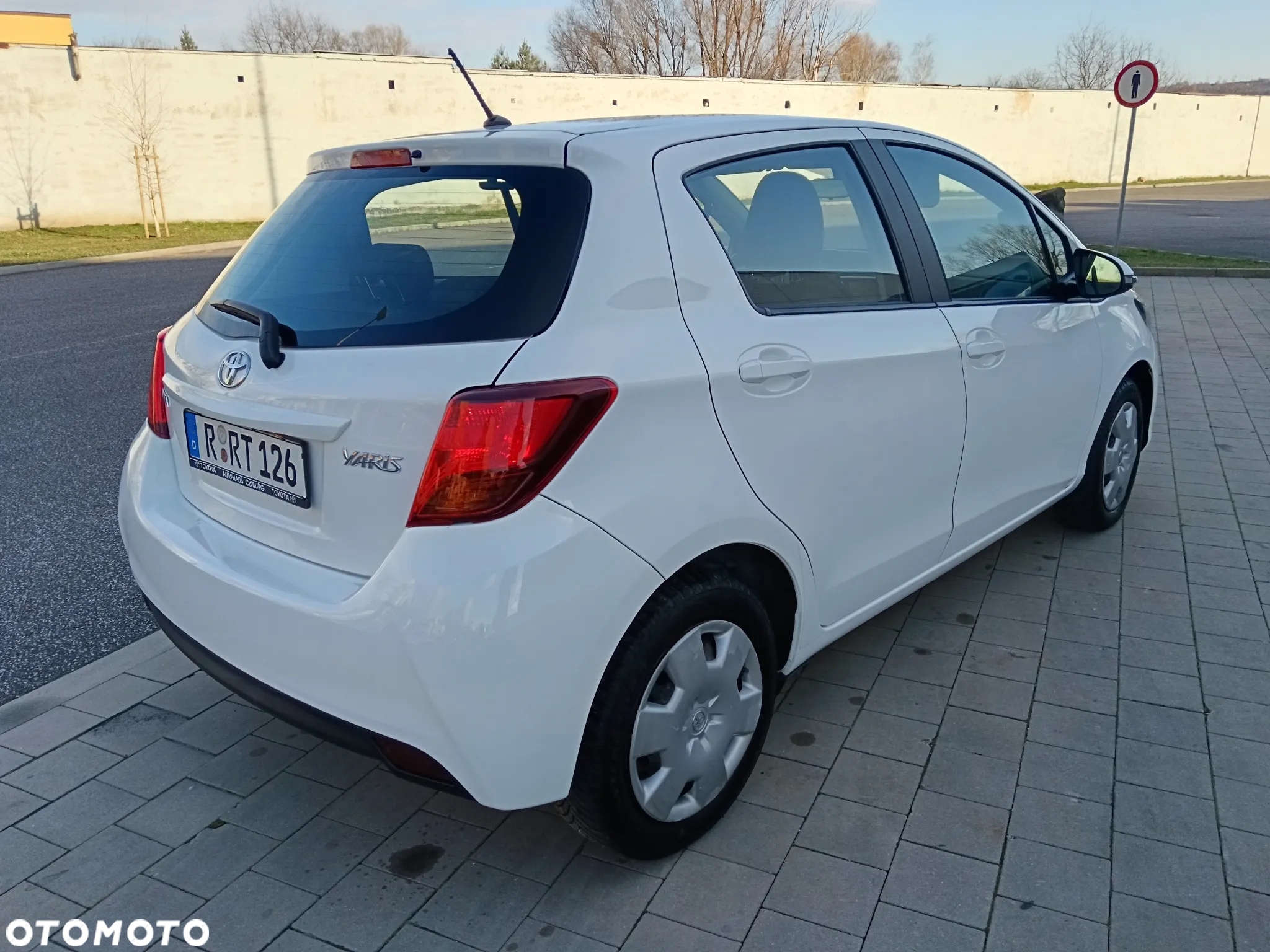 Toyota Yaris 1.33 Business Edition - 14