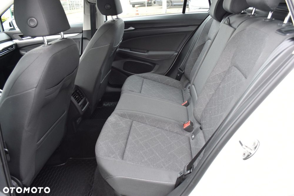 Volkswagen Golf - 30