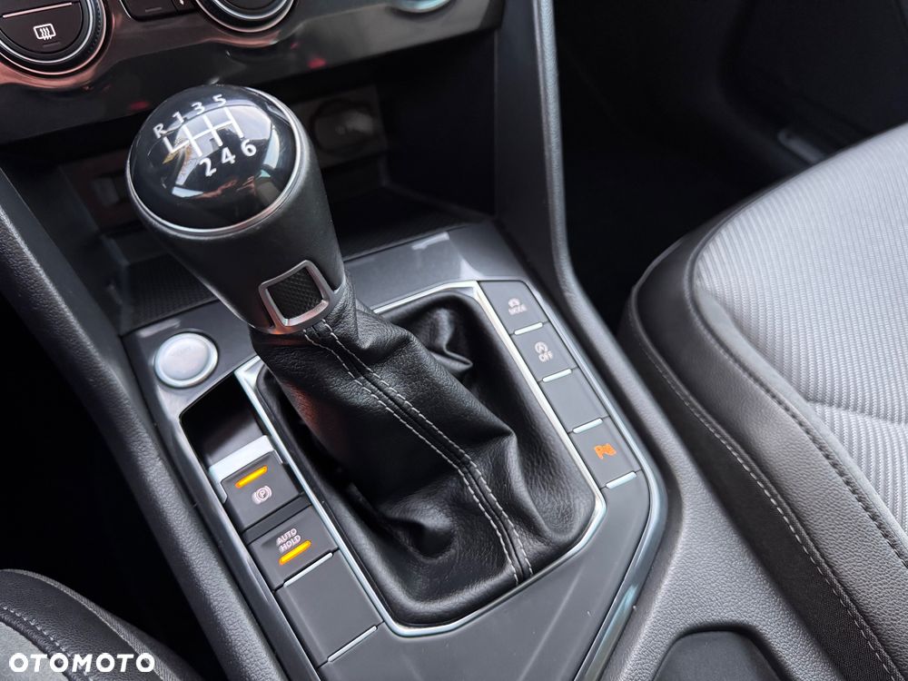 Volkswagen Tiguan - 34