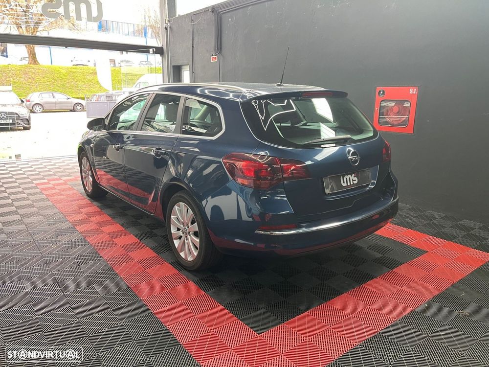 Opel Astra Sports Tourer 1.7 CDTi Cosmo - 4