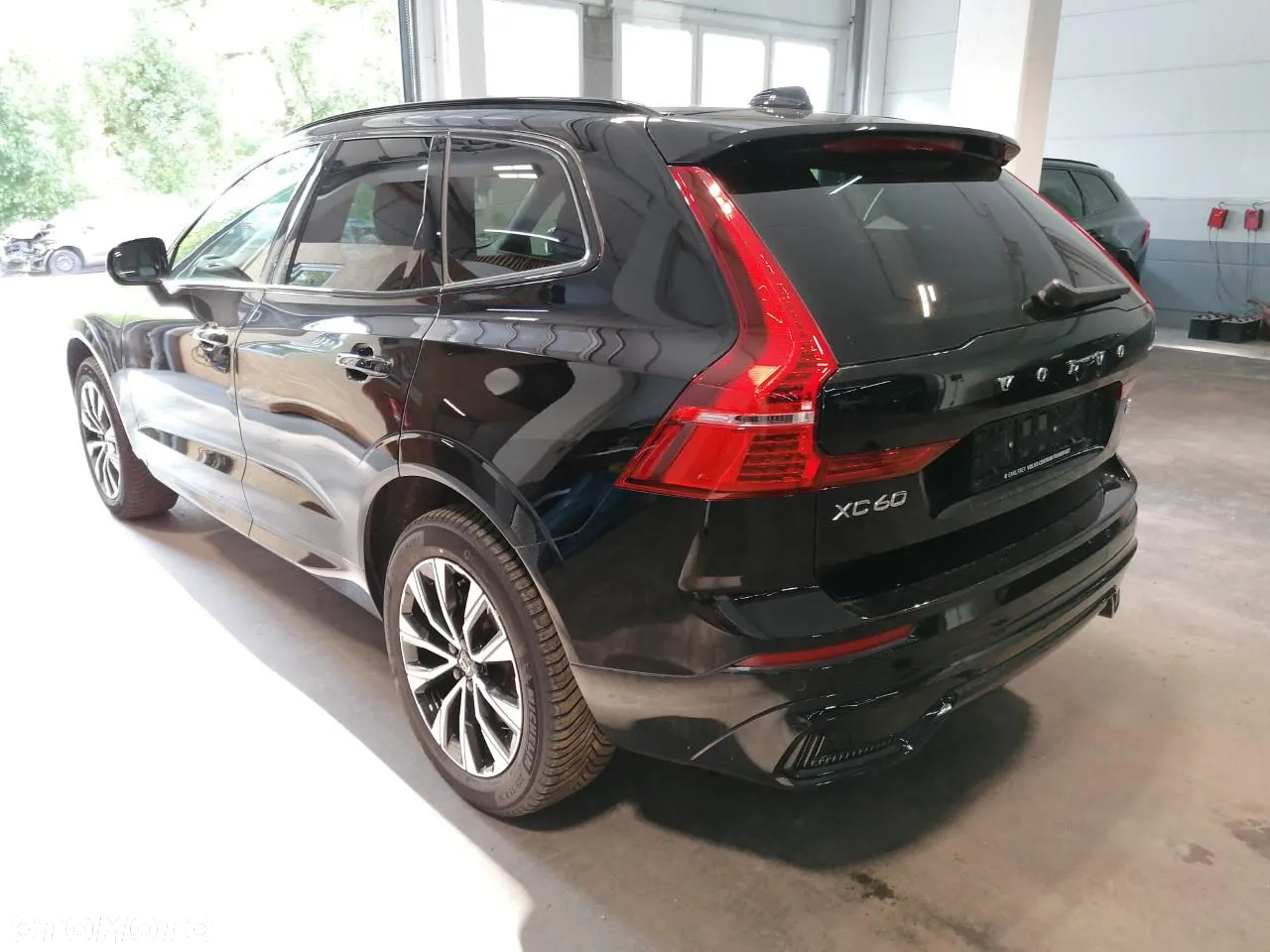 Volvo XC 60 B4 B Plus Dark - 4