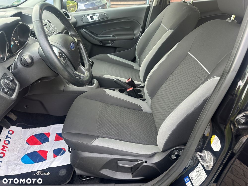 Ford Fiesta 1.25 Platinium X - 18