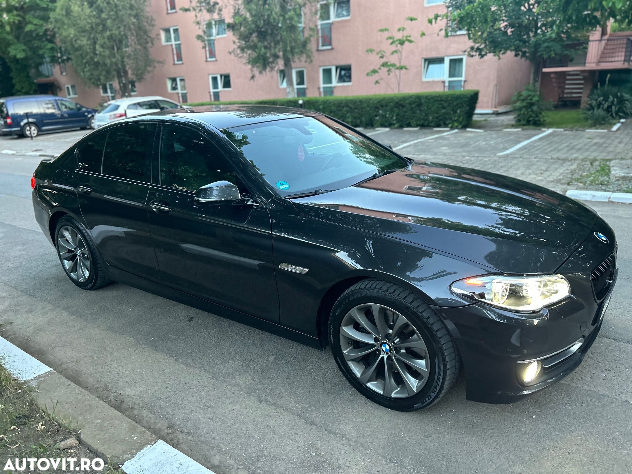 BMW Seria 5 530d xDrive - 1