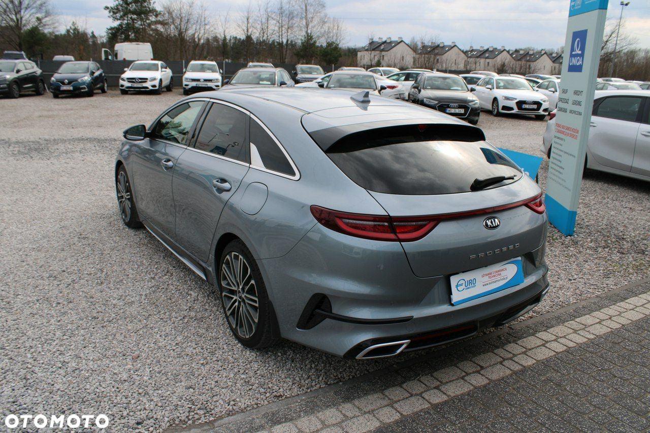 Kia ProCeed - 8