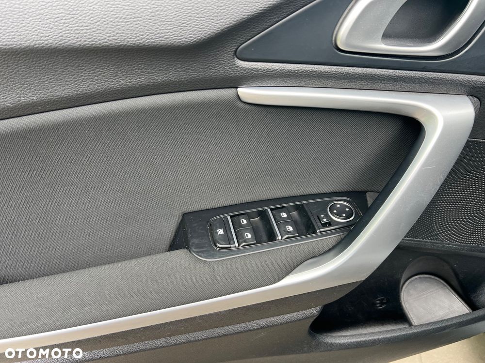 Kia Ceed 1.5 T-GDI L - 12