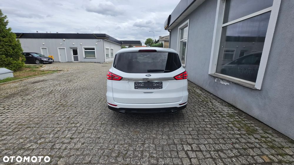 Ford S-Max 2.0 TDCi Titanium PowerShift - 6