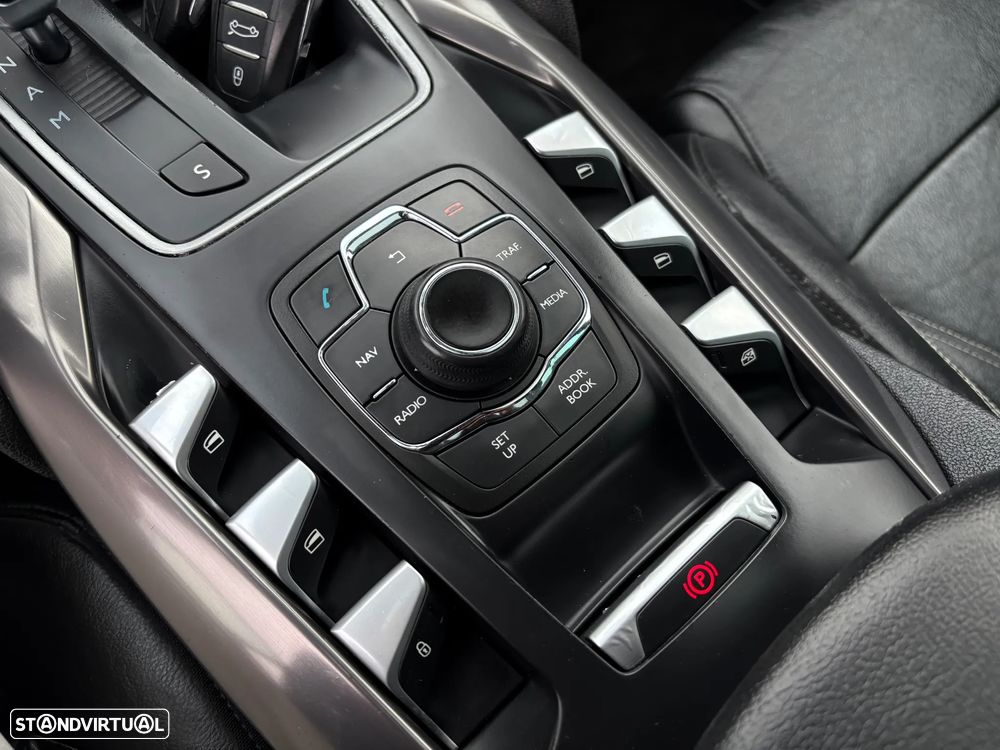 Citroën DS5 e-HDi 110 EGS6 SoChic - 20