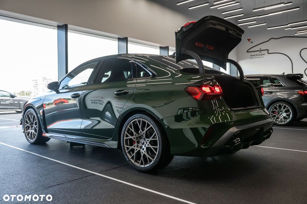 Audi RS3 Limousine - 7