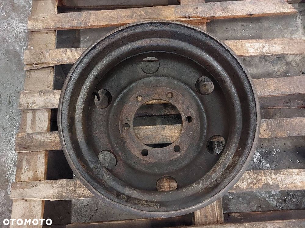 FELGA STALOWA 1 SZT 17,5x5,25 VOLVO - 4