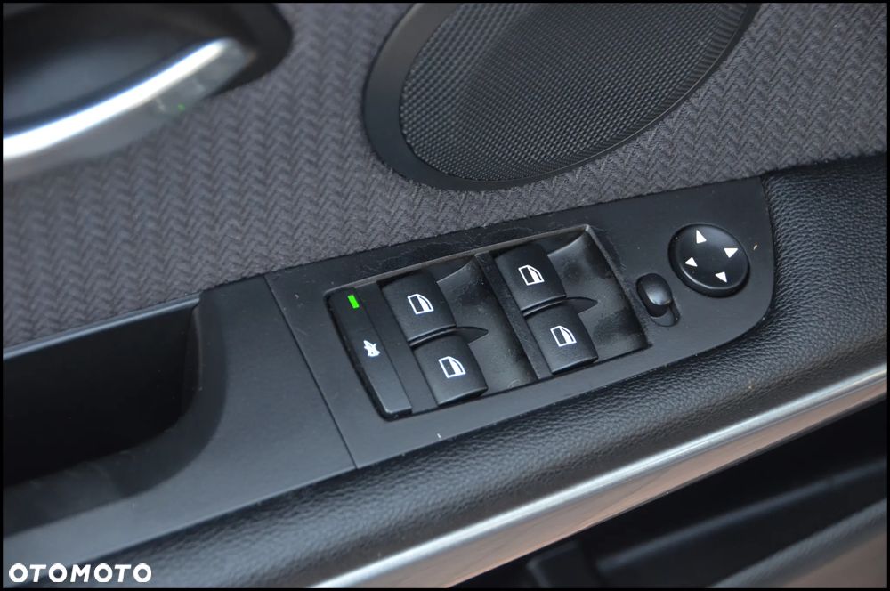 BMW Seria 3 318d - 34