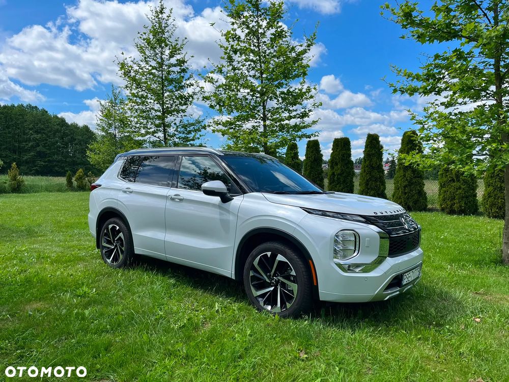 Mitsubishi Outlander Intense + - 16